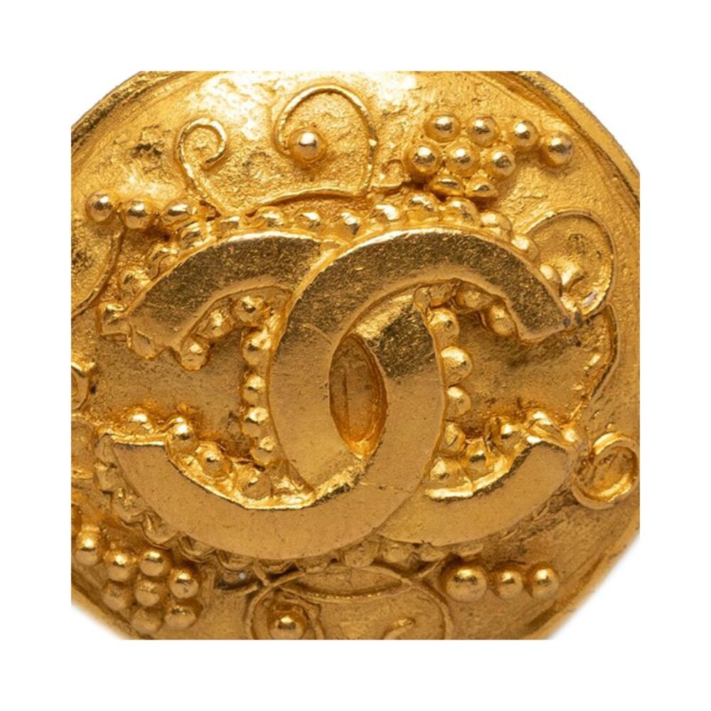 Pre Loved Chanel CC Clip On Earrings - Picture 4 of 7